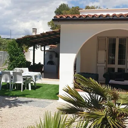 Lido With Pool And Garden Villa *
