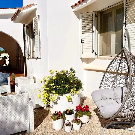 Lido With Pool And Garden Villa *